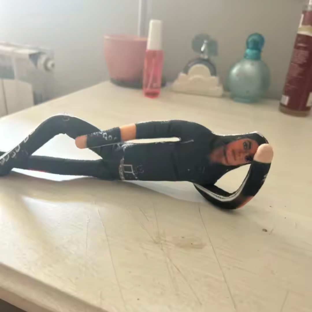 Novelty Gifts - Nova Boneca de Pelúcia Articulada Michael